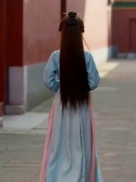 Episode 10 - In Her Shadow, In the Palace